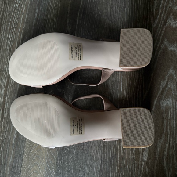 Steve Madden Bridgette Block Heel Sandals - Picture 4 of 4